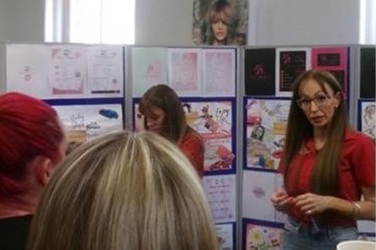 Glamour Garage colleagues sharing knowledge with Novus learners